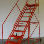 BJ45 Series 8 Tread Easy Slope 559mm Wide Mobile Safety Step