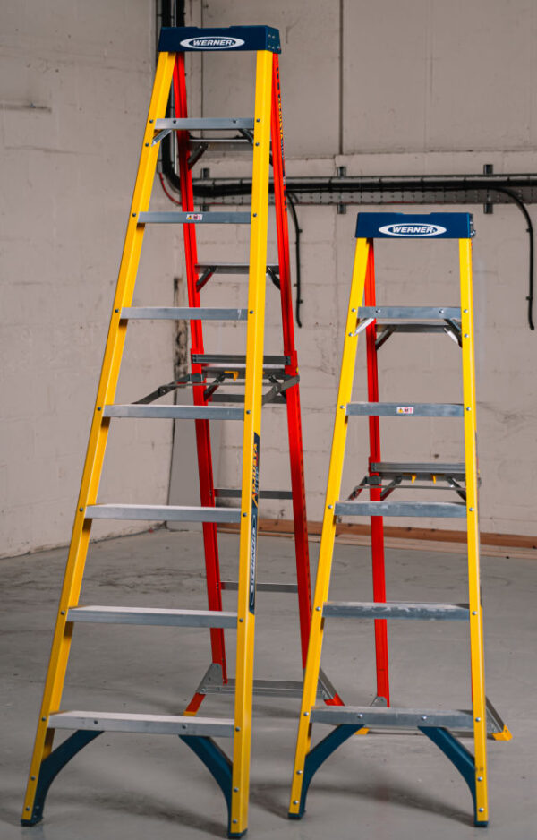 Werner AdjustaStep Pro Fibreglass Step Ladder